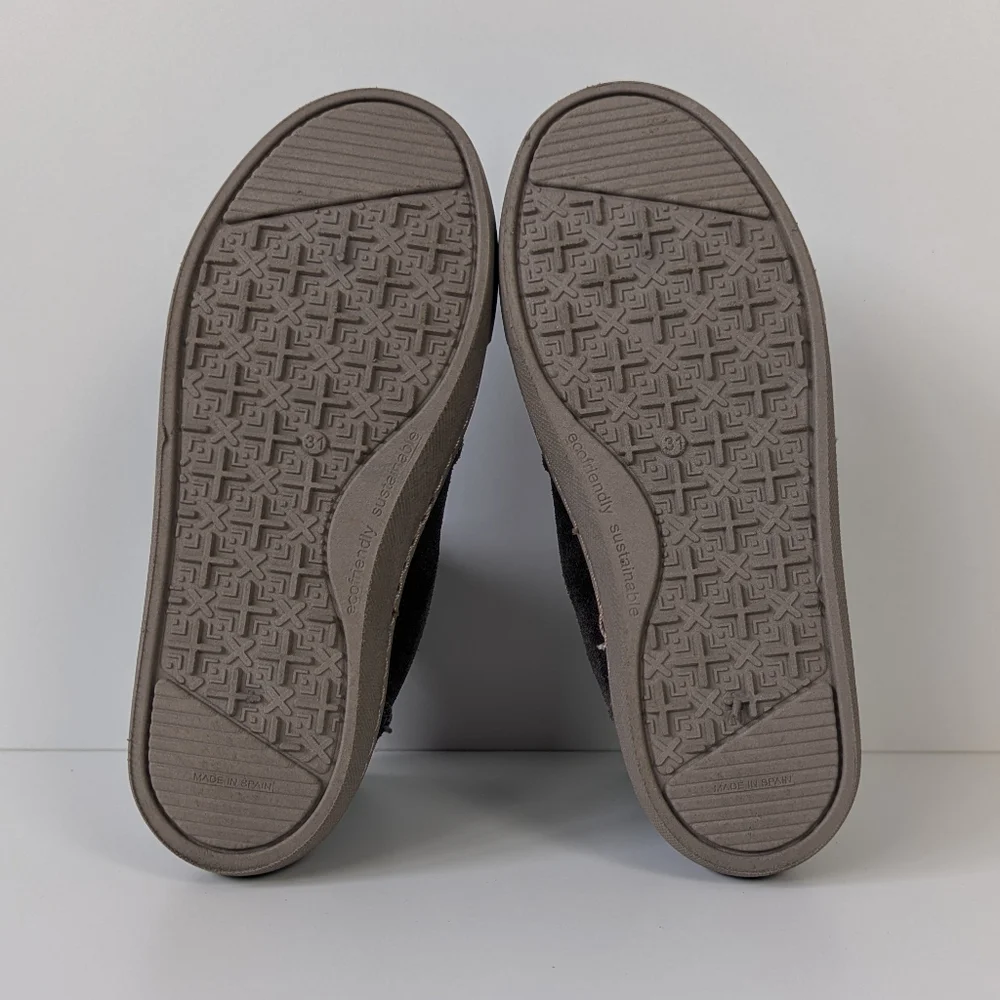 Cienta Kids Gray Suede Chucca Boots 13